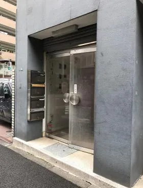 グローリービルの外観