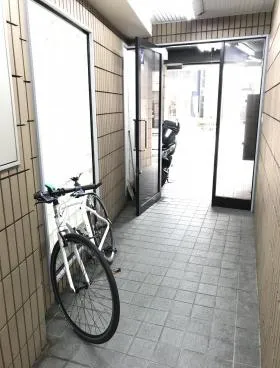 前川ビルの外観