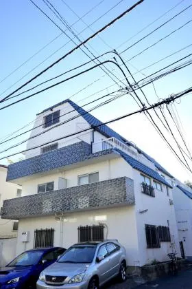 ブルーハイツの外観