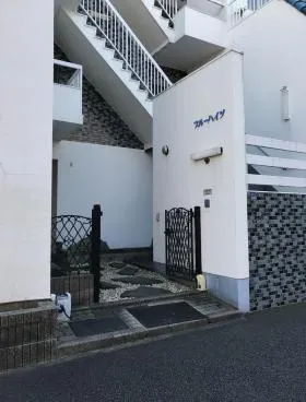 ブルーハイツの外観