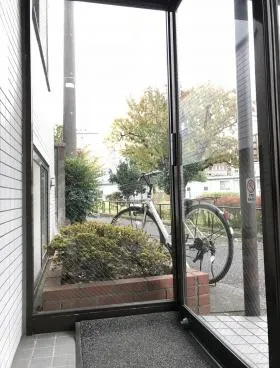 青山ガーデンハウスビルの外観