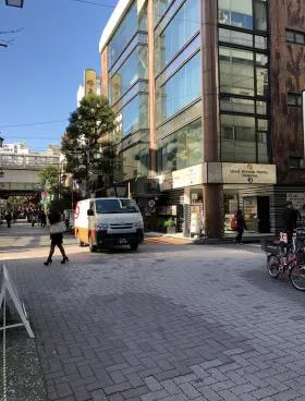 DUKU TANAKA BLDビルの外観