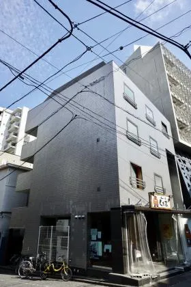 KYビルの外観
