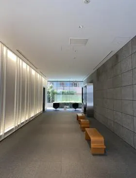 PMO日本橋本町ビルの外観