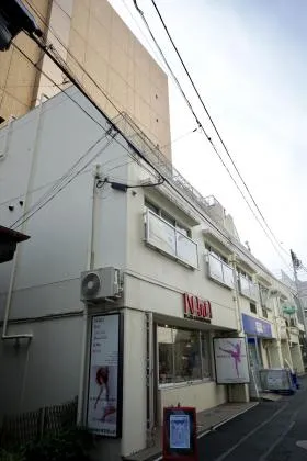 榎本ビルの外観