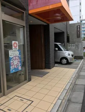 スカイカラー南青山ビルの外観