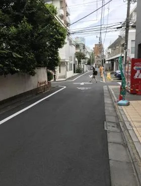 スカイカラー南青山ビルの外観