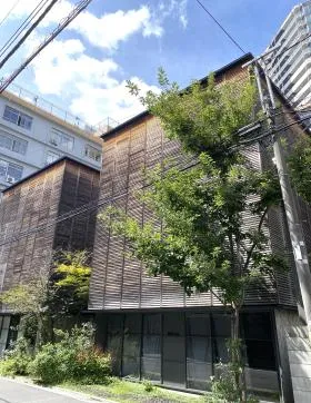 西参道テラスビルの外観