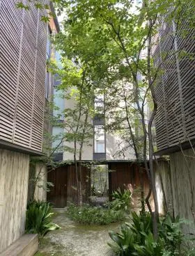 西参道テラスビルの外観