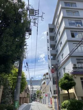 西参道テラスビルの外観