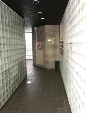 テンポイントビルの外観