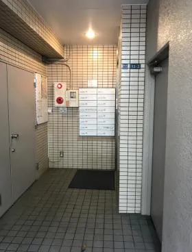 アザブクマイビルの外観