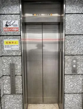 Shinjuku exの外観