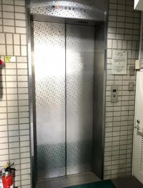 三喜屋ビルの外観