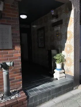 お茶の水KSビルの外観