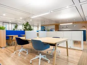 Regus(リージャス)品川グランドセントラルタワービジネスセンターの外観
