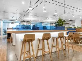Regus(リージャス)品川グランドセントラルタワービジネスセンターの外観