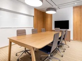 Regus(リージャス)品川グランドセントラルタワービジネスセンターの外観