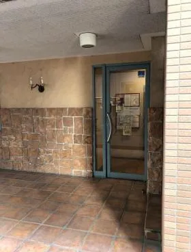 ビビアン人形町ビルの外観