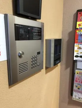 ビビアン人形町ビルの外観