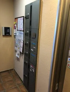 ビビアン人形町ビルの外観