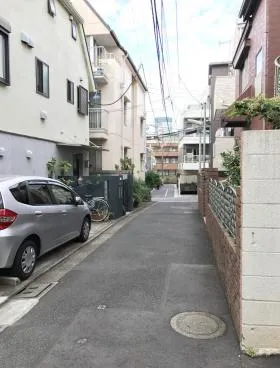 新宿区本塩町事務所倉庫の外観
