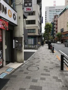 プランドール赤坂ビルの外観