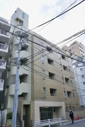 麻布十番ロイヤルプレイスビルの外観