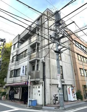 ARAIビルの外観