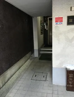 富士ビルの外観