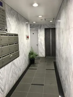 宝栄三崎町ビルの外観