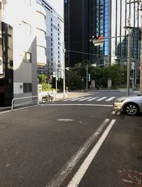 宝栄三崎町ビルの外観