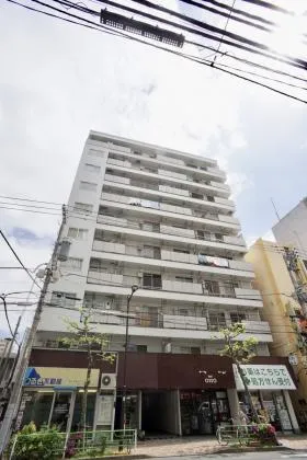 サンパーク鶯谷ビルの外観
