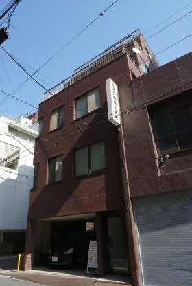 西山ビルの外観