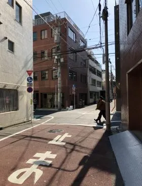 西山ビルの外観