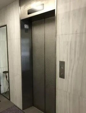 YSビルの外観