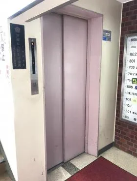 高田馬場ビルの外観