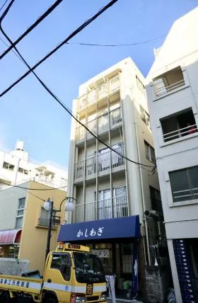 Fビルの外観
