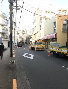 Fビルの外観