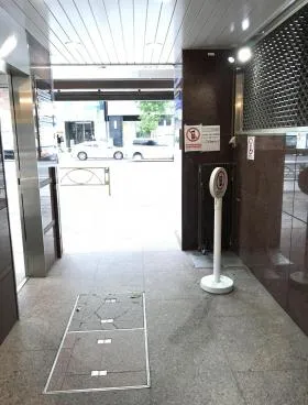 タカシマビルディングの外観