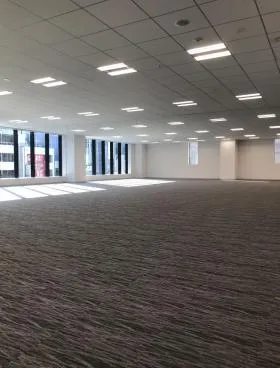 KDX新橋駅前ビルの外観