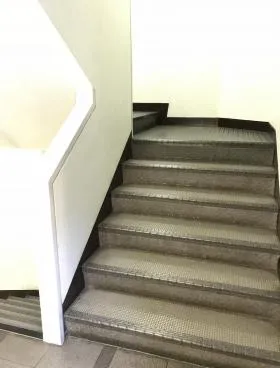 笹塚EMビルの外観