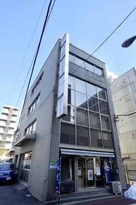 エステート高山ビルの外観