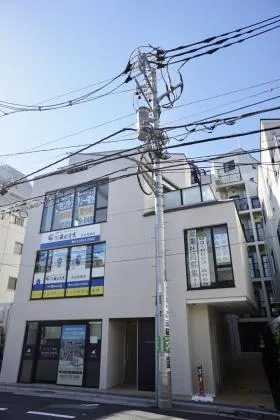 センチュリー初台の外観