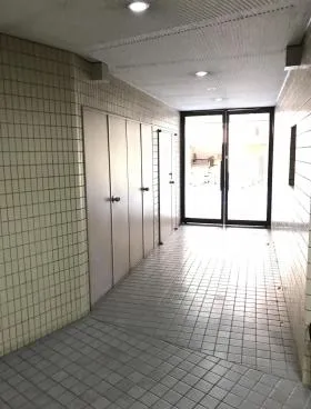 レジデンス初台の外観
