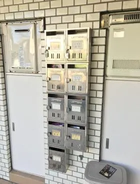 ニューホワイトマンションの外観