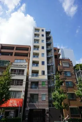 スワンレイク神田和泉町ビルの外観