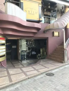 六本木秀栄ビルの外観
