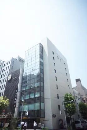 イセツネビルの外観