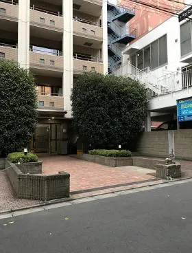 ミラフローレス赤坂ビルの外観